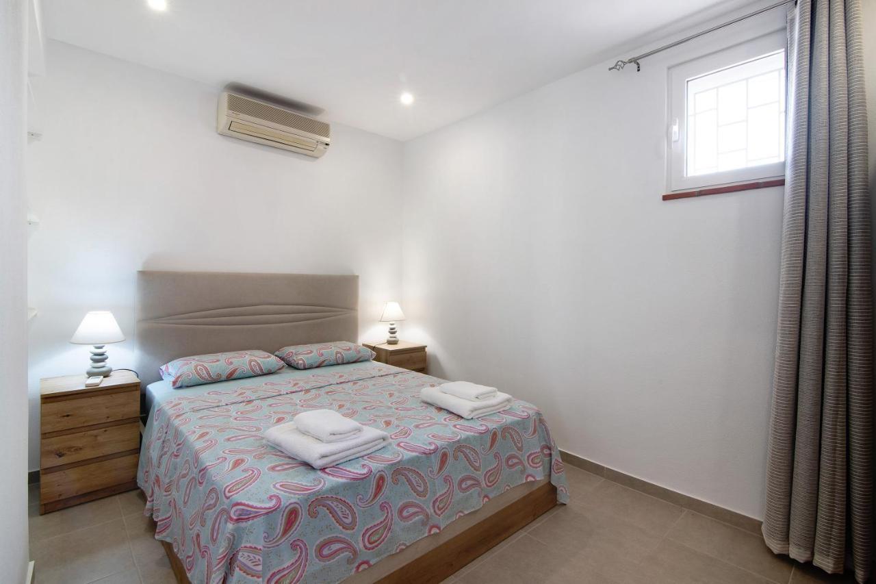 Adelino Guest House โอลเญา ภายนอก รูปภาพ